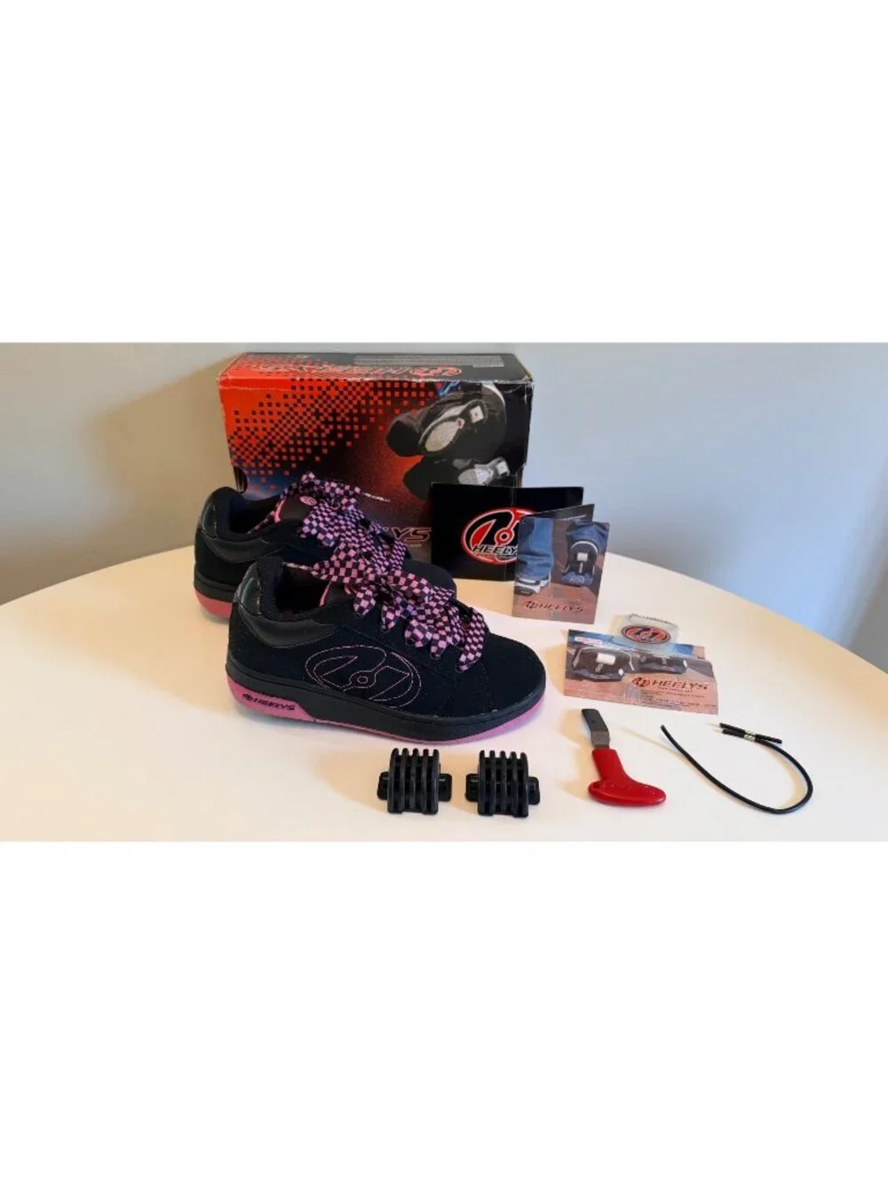 Heelys Bliss 2 Youth Roller Shoes Black/Pink Size 3 With Box & Accessories #7114